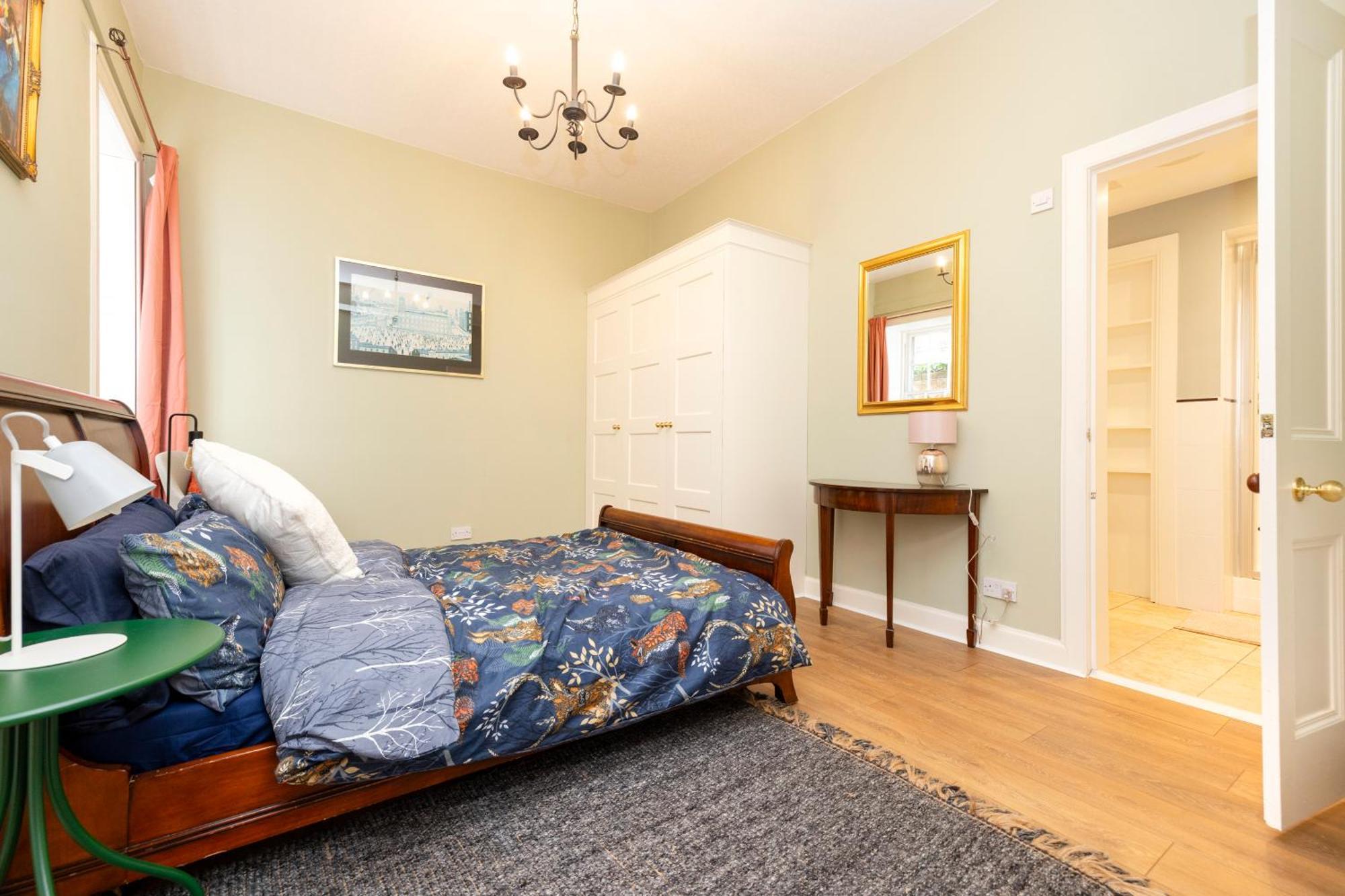 Stylish 1-bedroom * Edinburgh