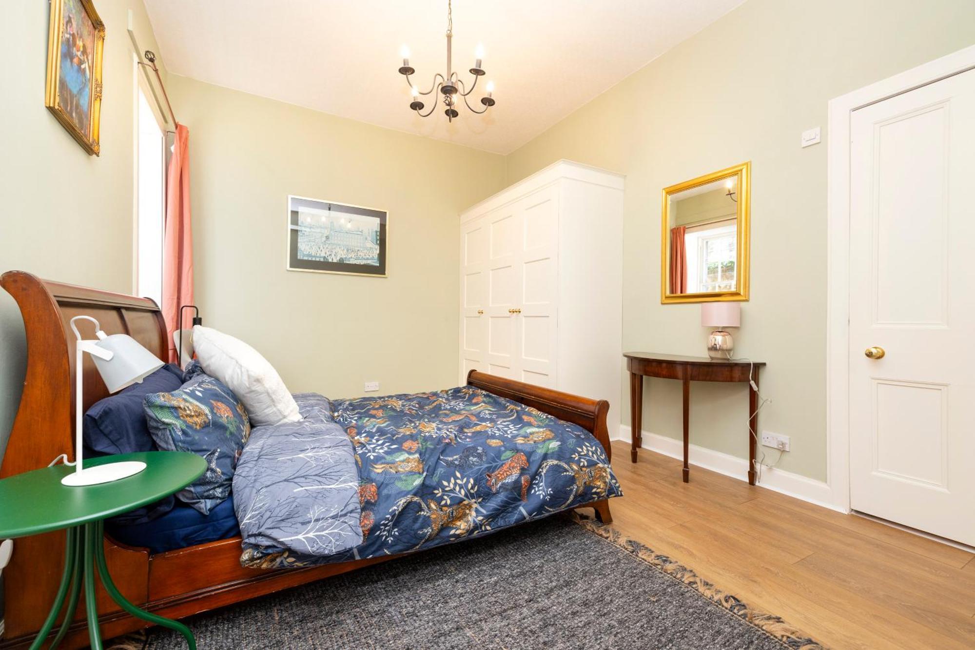Stylish 1-bedroom Edinburgh